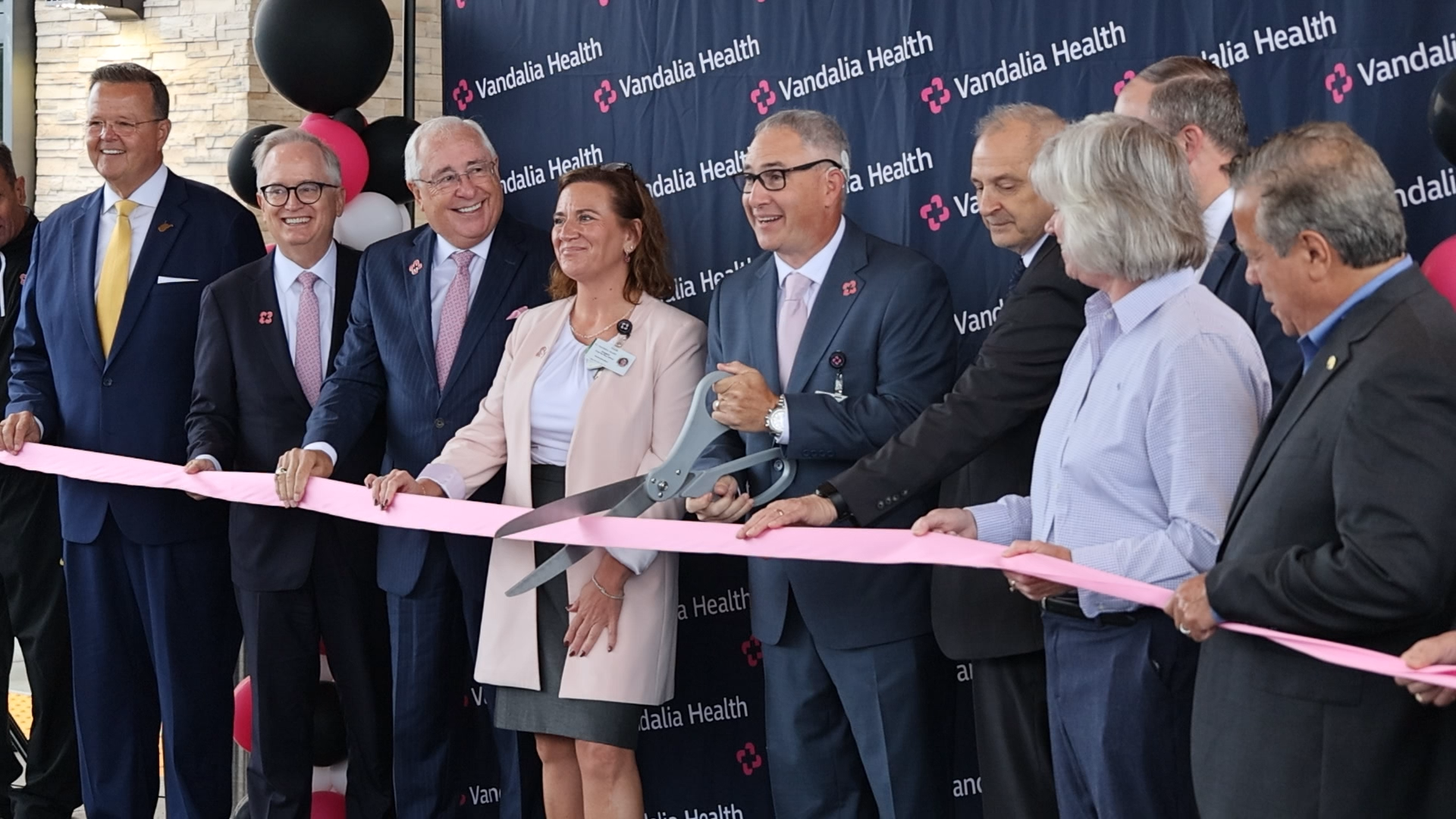 Vandalia Health marks grand opening of Bridgeport hospital